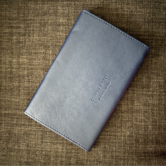 wallet - Picture 2 of 4